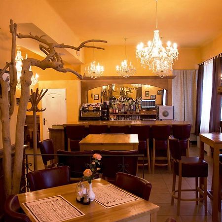 Hotel Lisinski Zagreb Restaurant photo